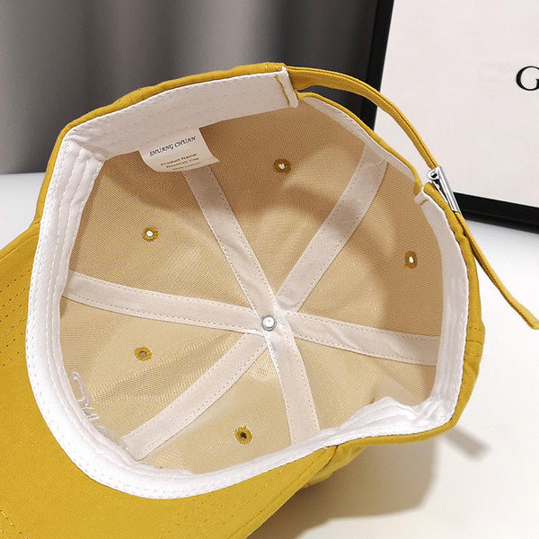 Pălărie casual de damă cu inscripție și vizor