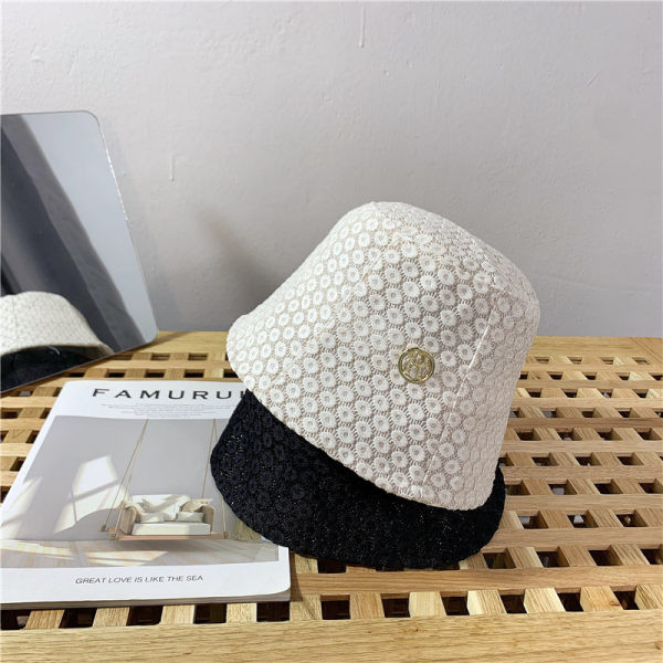 Palarie de pescuit de dama cu flori cu decor metalic