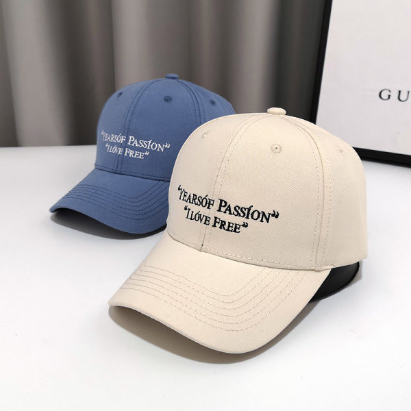 Pălărie de ajustare pentru femei cu inscripție și vizor