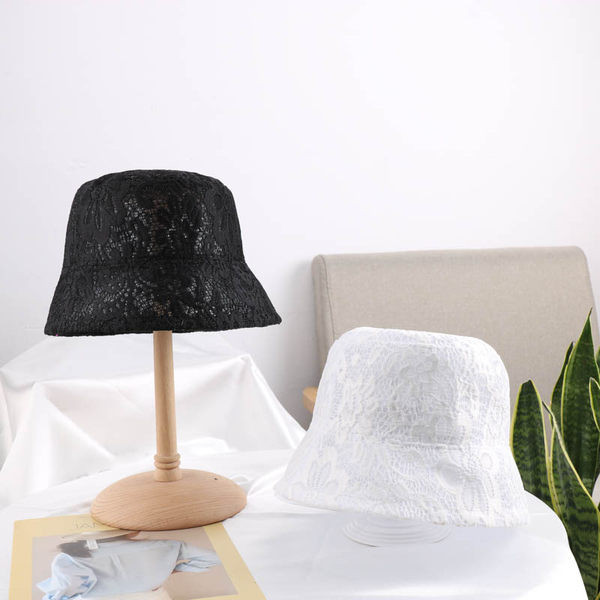 Palarie de dama din dantela in doua culori