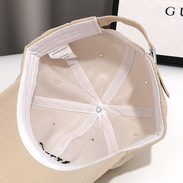 Pălărie cu inscripție și vizor în șase culori