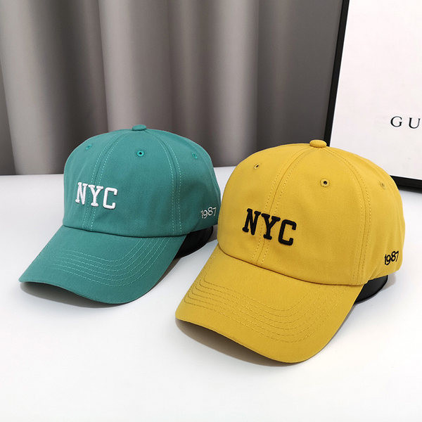 Pălărie cu inscripție și vizor în șase culori