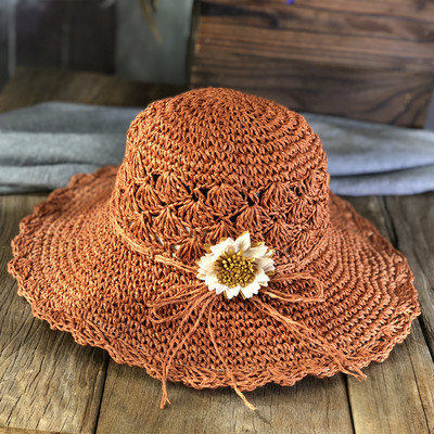 Καλοκαιρινό  γυναικείο καπέλο με κρόσσια και λουλούδια