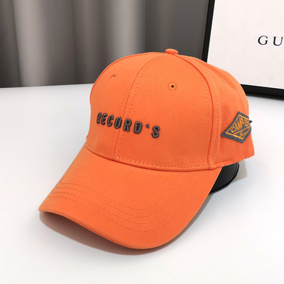 Γυναικείο καπέλο σε διάφορα χρώματα με επιγραφή και γείσο