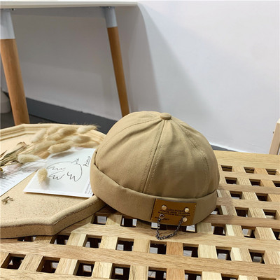 Υφασμάτινο καπέλο Unisex με μεταλλική αλυσίδα