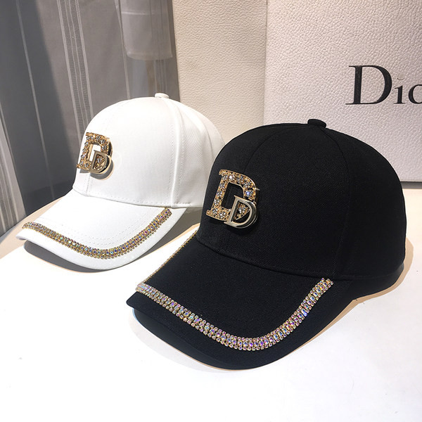 Pălărie modernă de vară pentru femei cu pietre și motiv metalic