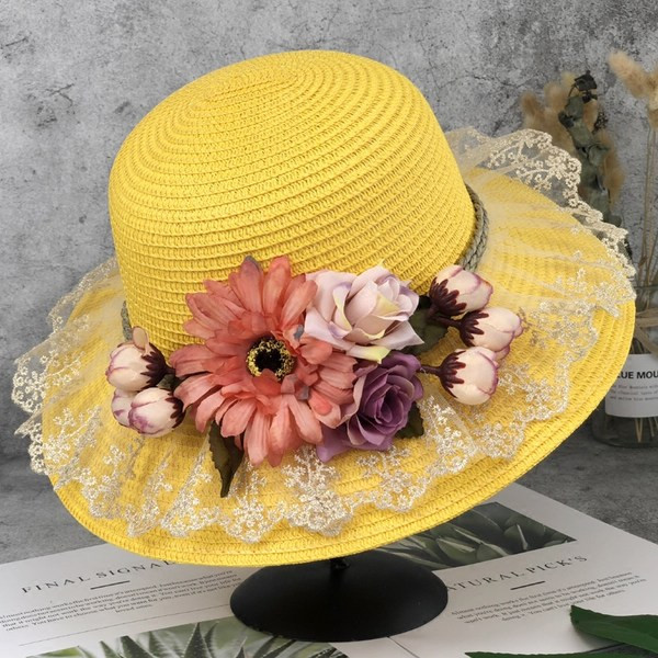 Palarie de vara dama cu decor floral