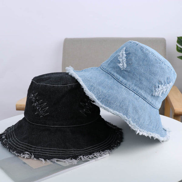 Naiste teksamütsi tüüpi idioot