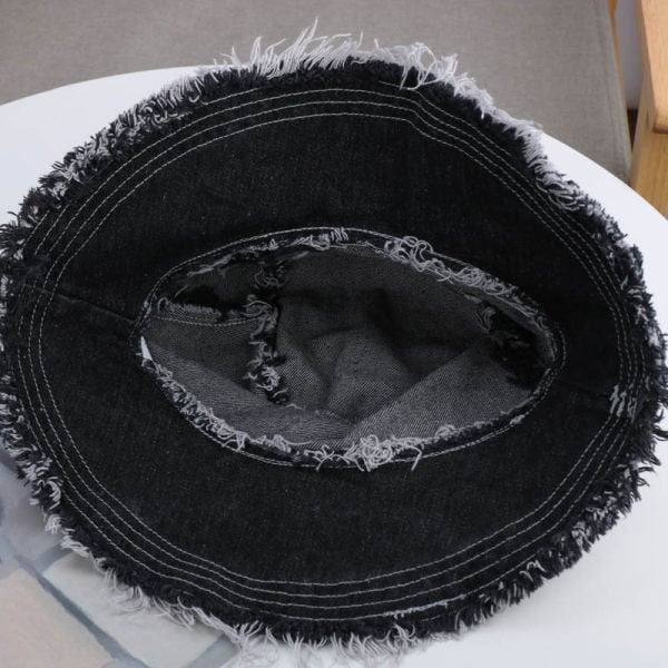 Naiste teksamütsi tüüpi idioot