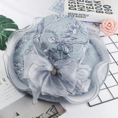 Palarie de dama actuala cu panglica si motive florale