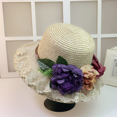 Palarie de dama cu flori colorate si dantela