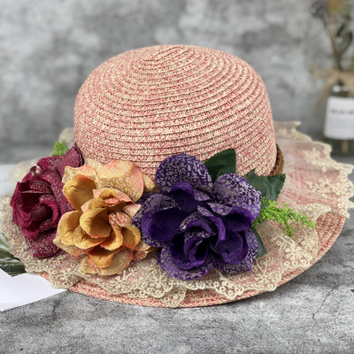 Palarie de dama cu flori colorate si dantela