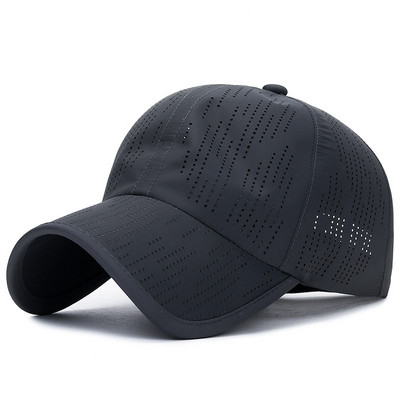 Dámska letná čiapka so šiltom s dierkami