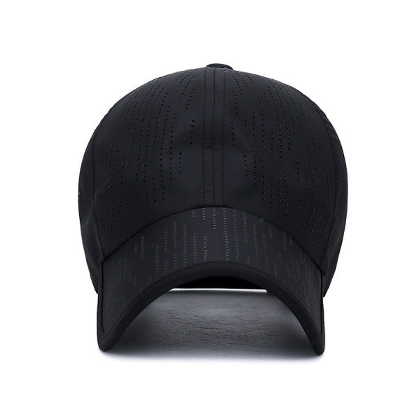 Dámska letná čiapka so šiltom s dierkami