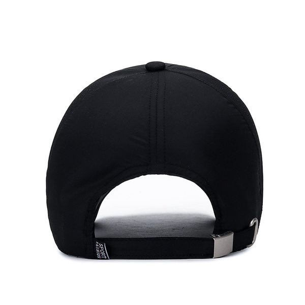 Dámska letná čiapka so šiltom s dierkami