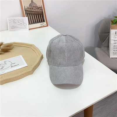 Palarie de dama cu vizor din catifea