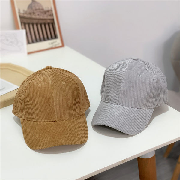 Palarie de dama cu vizor din catifea