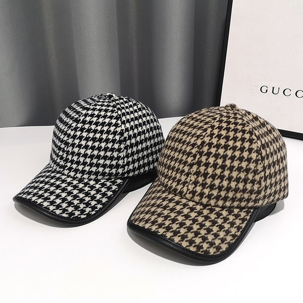 Palarie casual de dama in carouri cu viziera in maro si negru