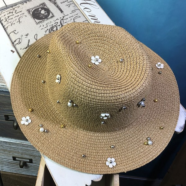 Ženski ljetni šešir s metalnim cvjetićima