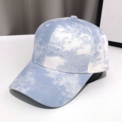 Γυναικείο καπέλο σε τέσσερα χρώματα με γείσο