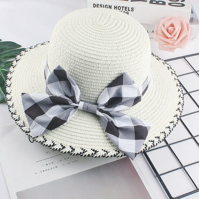 Γυναικείο ψάθινο καπέλο με καρό κορδέλα