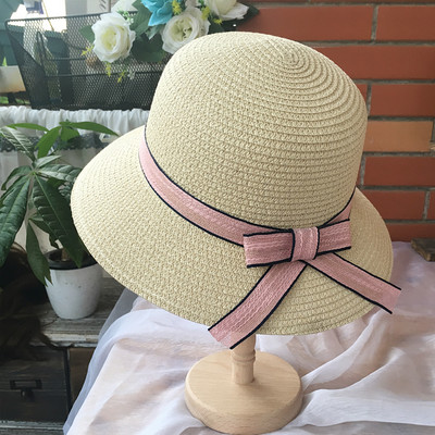 Γυναικείο ψάθινο καπέλο με κορδέλα και γείσο
