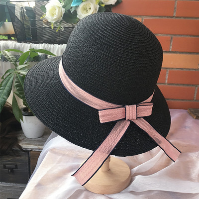 Γυναικείο ψάθινο καπέλο με κορδέλα και γείσο