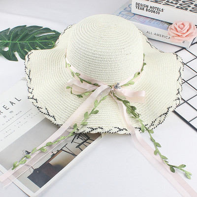 Pălărie de paie pentru femei cu panglică