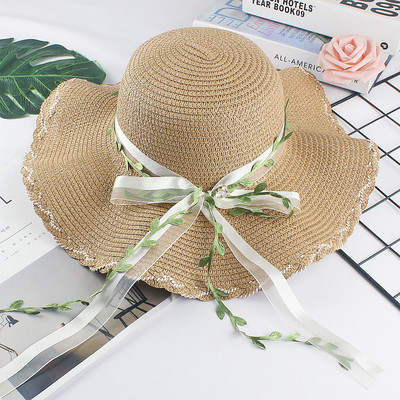 Pălărie de paie pentru femei cu panglică