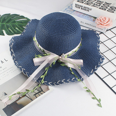 Pălărie de paie pentru femei cu panglică