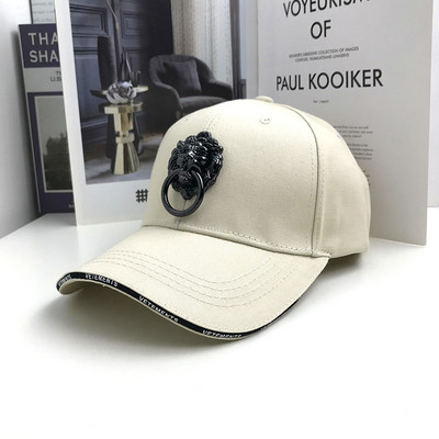 Palarie moderna de dama cu element metalic si vizor