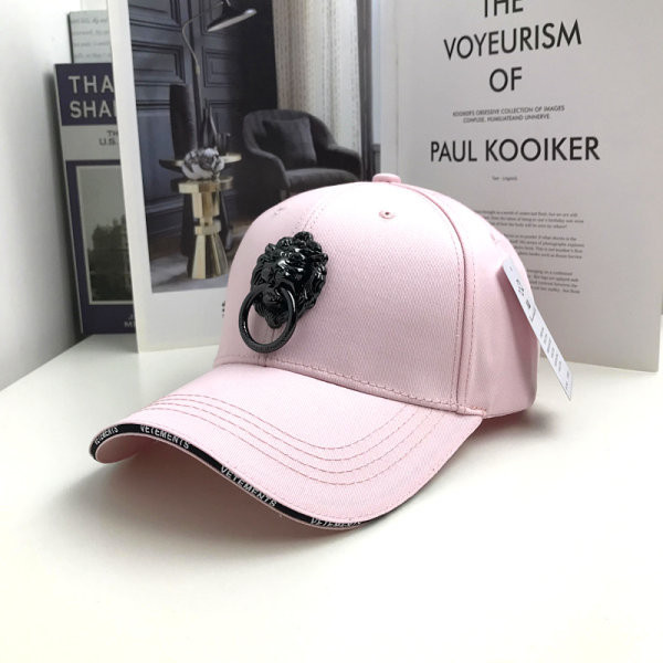 Palarie moderna de dama cu element metalic si vizor