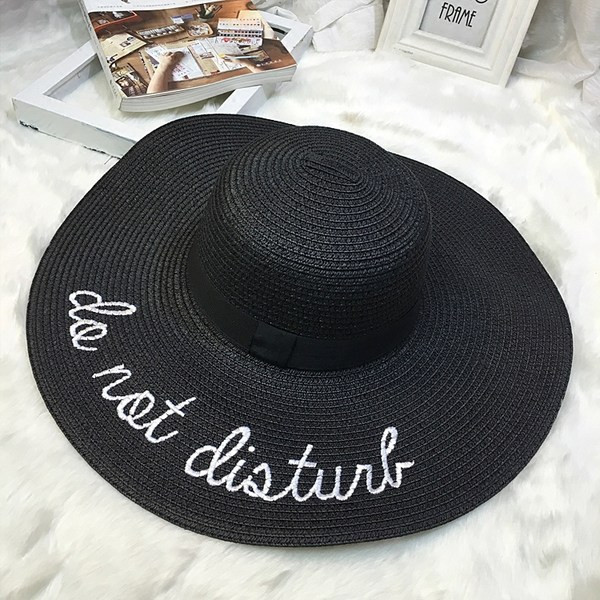 Pălărie de plajă pentru femei cu inscripție la periferie