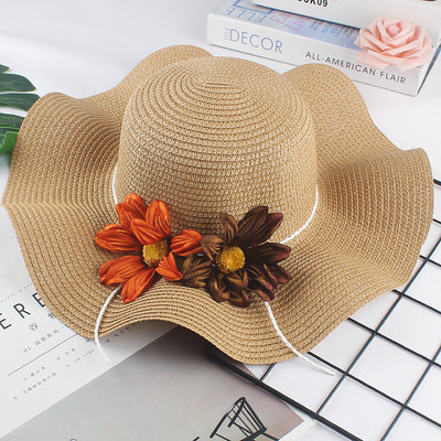 Pălărie de paie pentru femei cu flori 3D