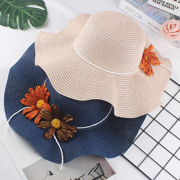 Pălărie de paie pentru femei cu flori 3D