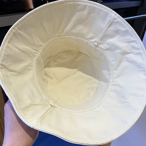 Palarie moderna de dama cu broderie de pescuit