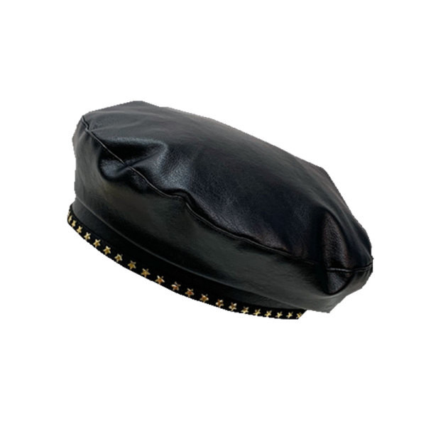 Beretă damă din piele cu carouri metalice