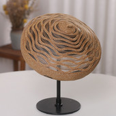 Palarie de dama tip bereta potrivita pentru primavara