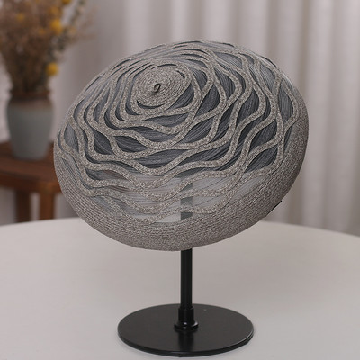 Palarie de dama tip bereta potrivita pentru primavara