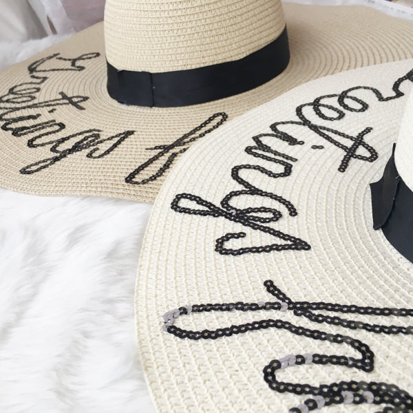 Pălărie de vară pentru femei cu franjuri și inscripție