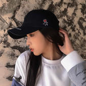 Palarie de dama model nou cu inscriptie si broderie