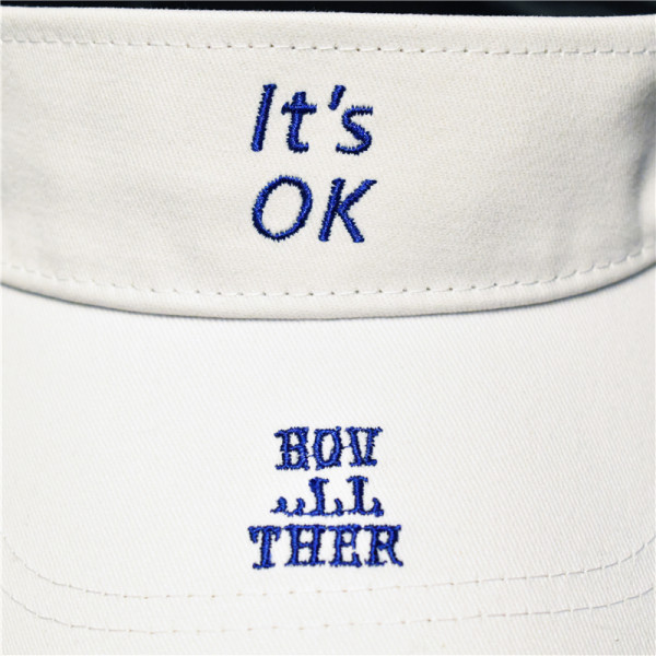 Palarie de dama reglabila cu broderie si vizor