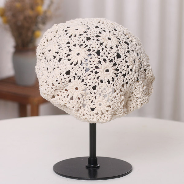 Palarie de dama tricotata in patru culori