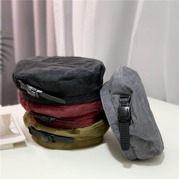 Pălărie cu beretă textilă cu închizătoare metalică