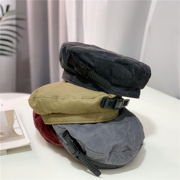 Pălărie cu beretă textilă cu închizătoare metalică