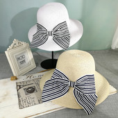 Palarie de dama cu panglica si vizor in dungi