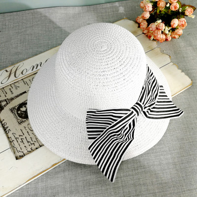 Palarie de dama cu panglica si vizor in dungi