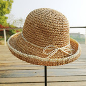 Pălărie de paie pentru femei cu vizor și panglică