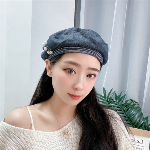 Beretă de damă cu decor de perle