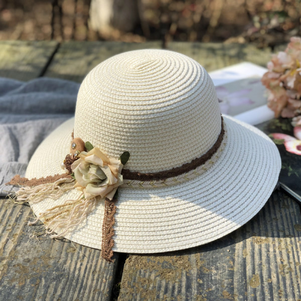 Palarie de vara dama cu decor floral